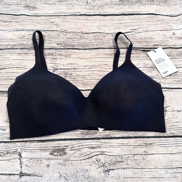NWT Knix Black Wireless Lace Wing Woman Bra Seamless Comfort Size 7 36/38 DD/DDD - Picture 1 of 8